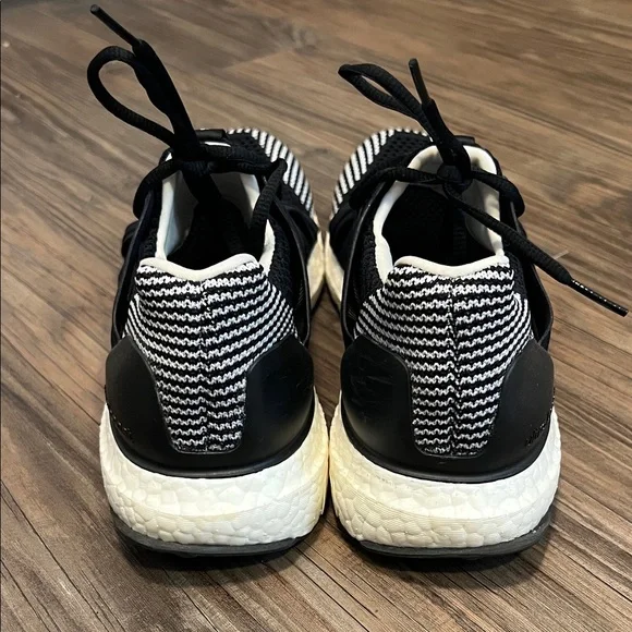 Adidas Stella McCartney x Wmns Ultra Boost ‘Black Granite’ (slightly used) - Picture 3 of 4